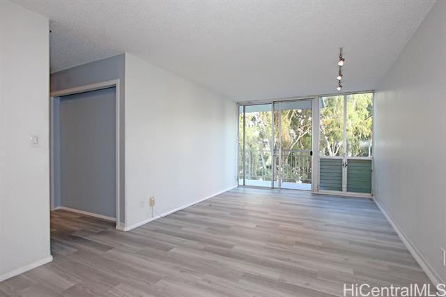 Building Photo - 1600 Wilikina Dr