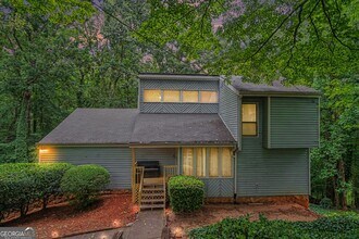 Building Photo - 500 Hickory Hills Trail