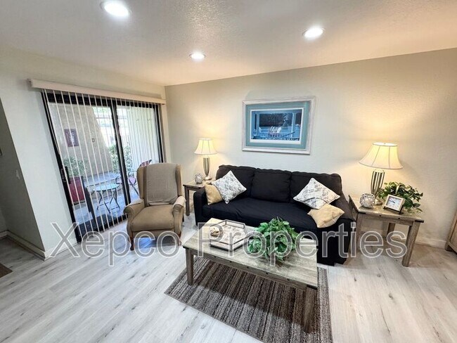 Foto del edificio - 2820 N Arcadia Ct