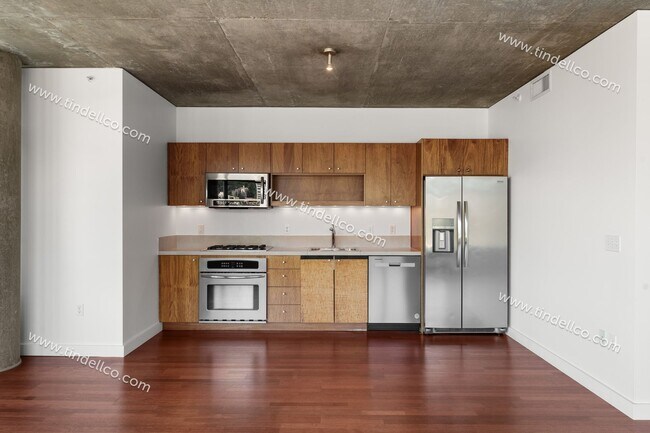 Foto del edificio - The Civic | 11th Floor 2BD/2BA with Stunning Portland Views, Free Parking and Free Utilities!