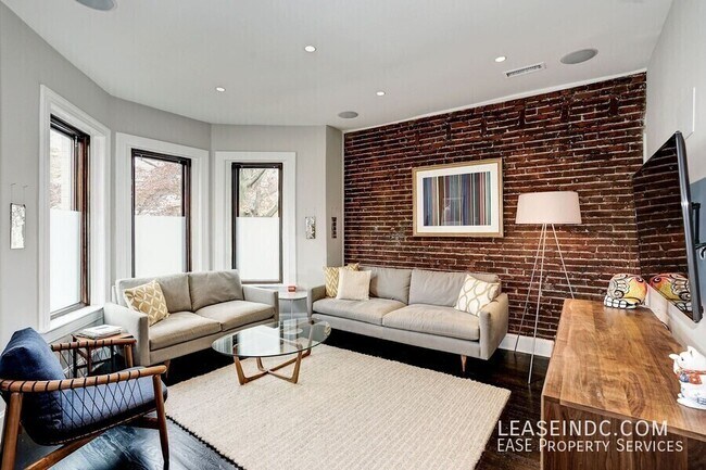 Building Photo - 1964 2nd St NW