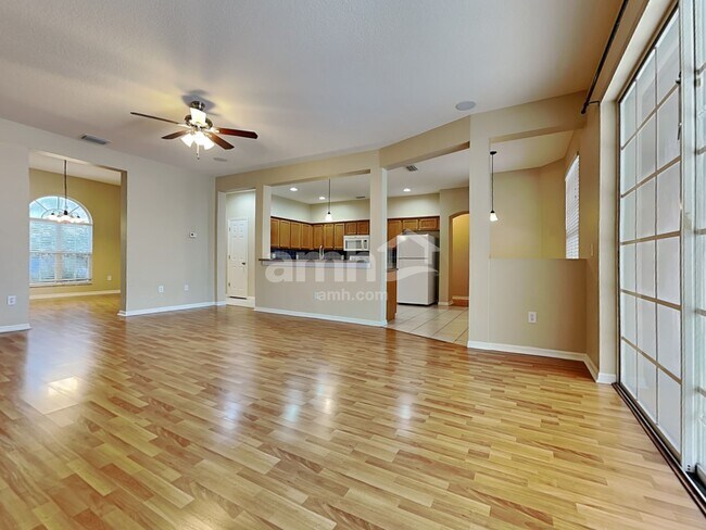 Foto del edificio - 1507 Rolling Meadow Dr