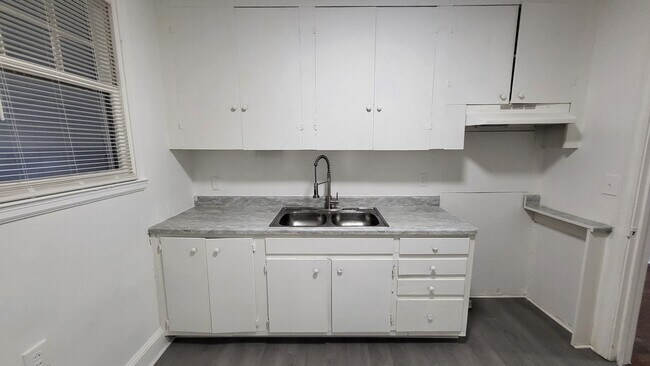 Foto del edificio - Two Bedroom Apt For Rent in Sumter SC!  2 Weeks FREE Rent!