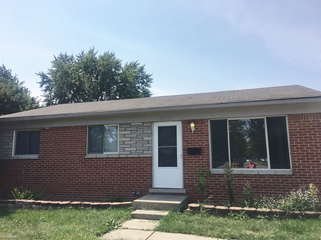 Primary Photo - 34547 Beaconsfield St