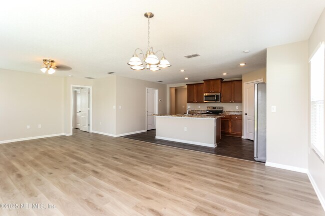 Building Photo - 2438 Sea Palm Ave