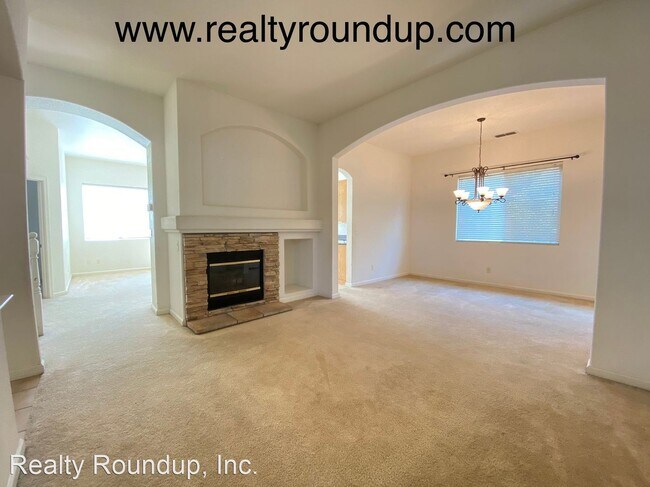 Building Photo - 4 br, 3 bath House - 9640 Spring Breeze Ct