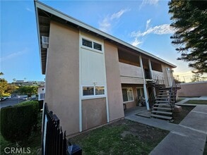 Building Photo - 1381 Burwood St