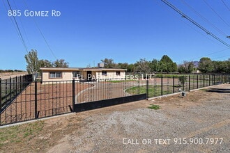 Building Photo - 885 Gomez Rd