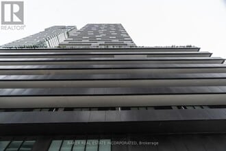 Building Photo - 15-3315 Roehampton Ave