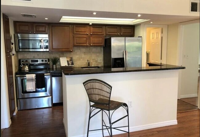 Building Photo - ***CONDO FOR RENT AT GLADES GOLF AND COUNT...