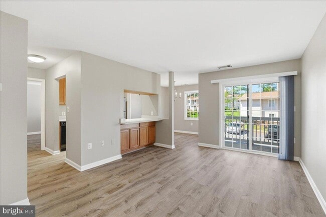 Building Photo - 100 Westwick Ct