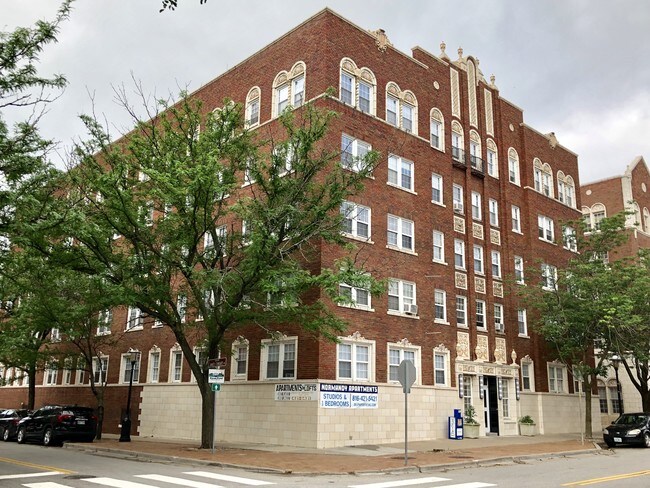 Building Photo - 501 W 11th St