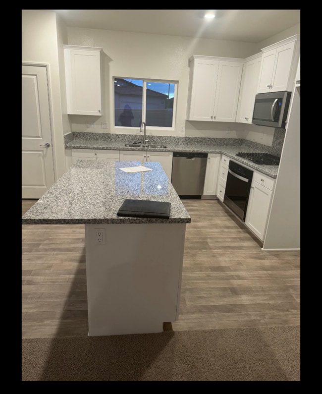 Building Photo - 4426 Jade Ct