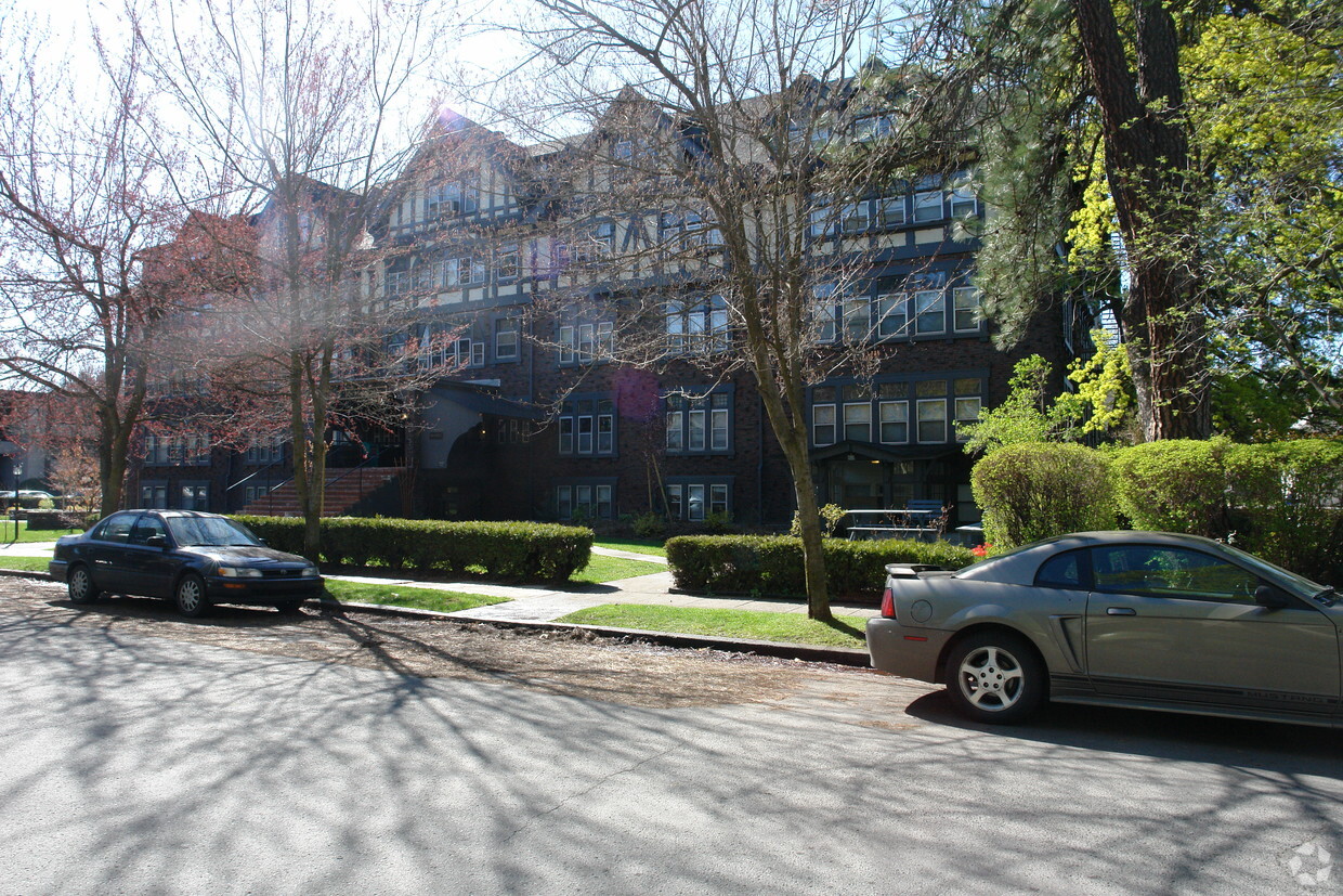 Building Photo - Westminster Apartments