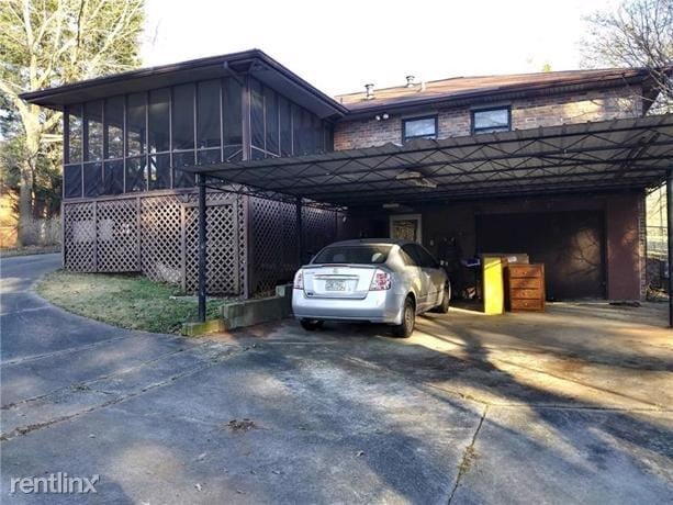 Building Photo - 6 br, 3 bath House - 820 Walnut Circle Sw