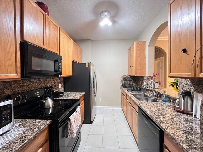Foto del edificio - The perfect home waiting for you! FULLY FU...