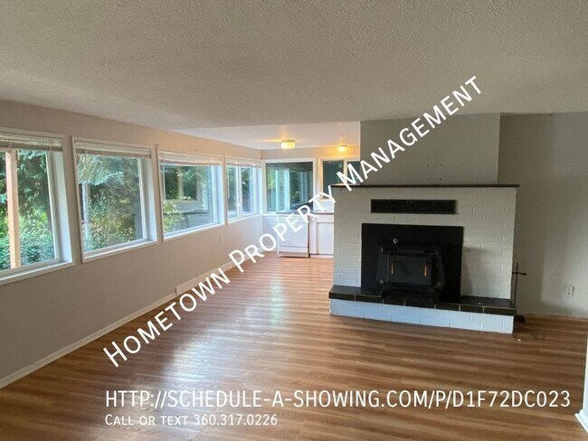 Building Photo - Waterfront on Lake St. Clair! 2 Bedroom - ...