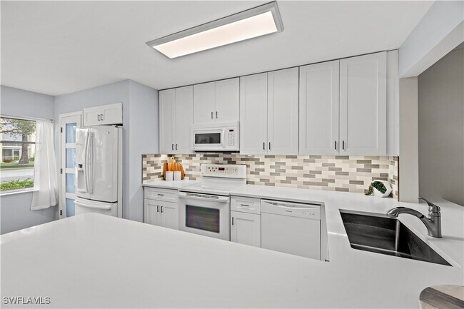 Building Photo - 1055 Forest Lakes Dr