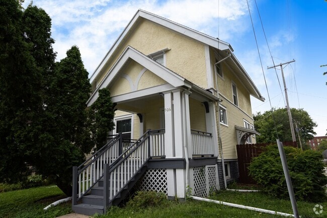 Building Photo - 506 N McLean St