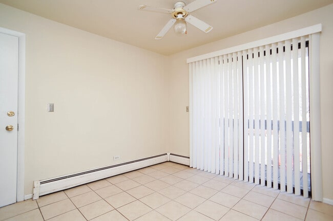 Building Photo - 1101 Florence Ave