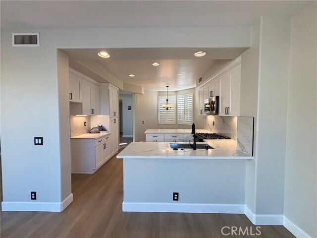 Foto del edificio - 15252 Riviera Ln