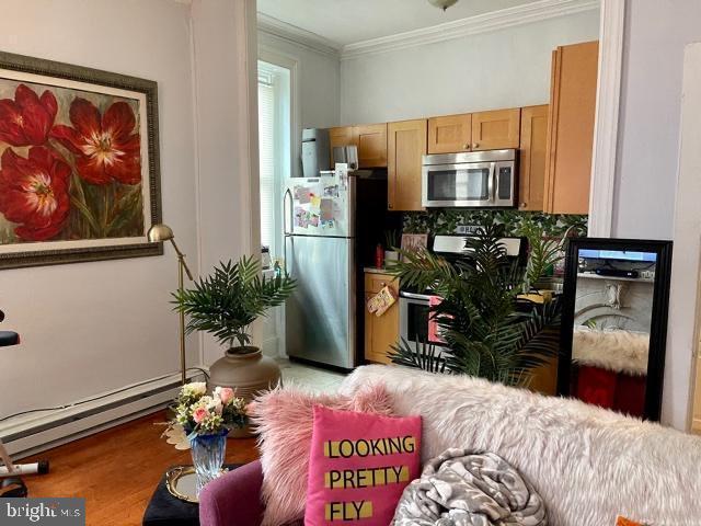 Building Photo - 1945 Poplar St