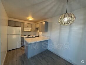 Building Photo - 2294 Woodside Ln