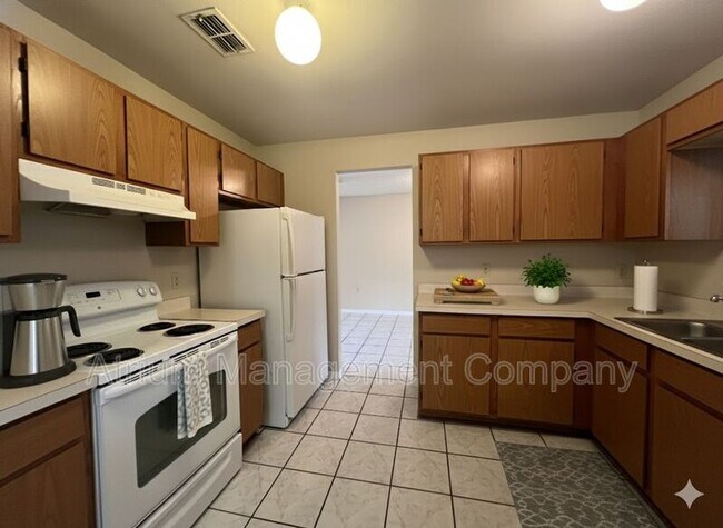 Foto del edificio - 1615 Cracker Creek Ct