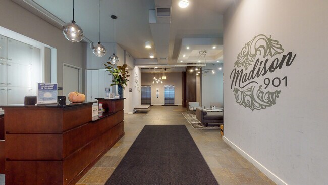 Foto del edificio - 901 W Madison St