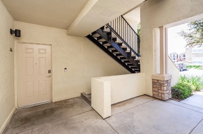 Foto del edificio - 1211 Whitney Ranch Pkwy