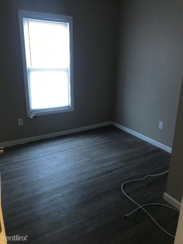 Building Photo - 2 br, 1 bath Apartment - 116 E Holsman St