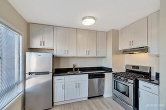 Building Photo - 70 Terra Vista Ave