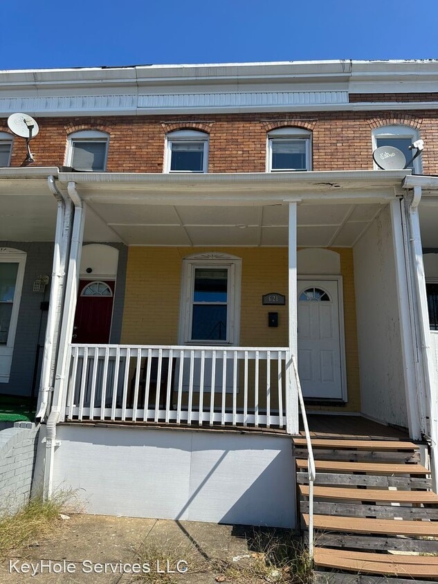 Primary Photo - 3 br, 1.5 bath House - 621 S Pulaski Street