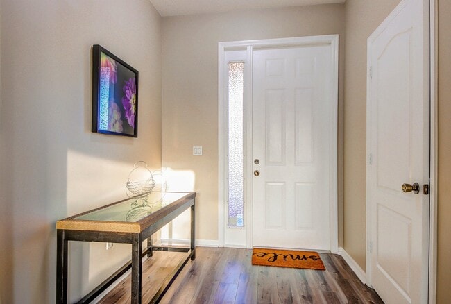 Building Photo - 6143 Seminole Gardens Cir