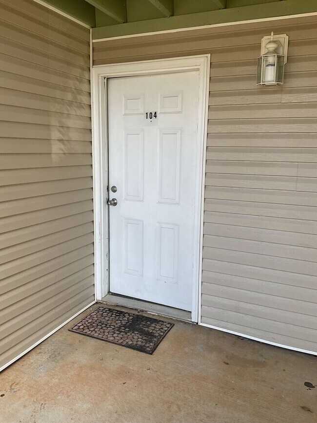 Building Photo - Just off the main road, but in walking dis...