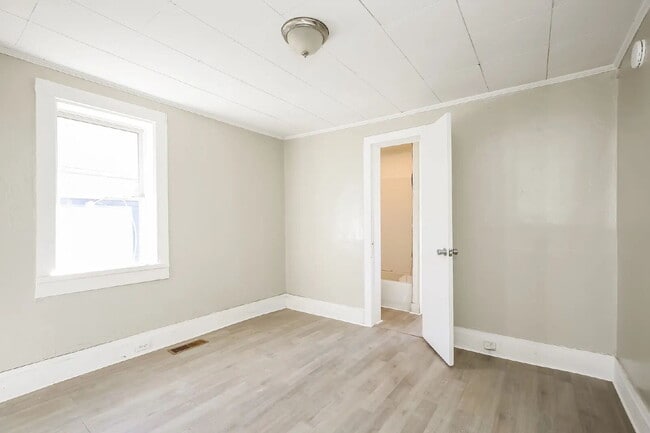 Photo - Charming 2-Bed, 1 Bath home with central HVAC and a Large Back yard!