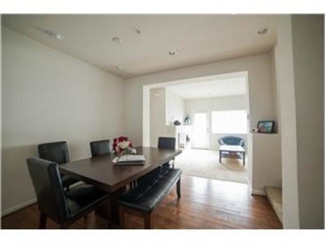 Foto del edificio - 15720 Manor Way