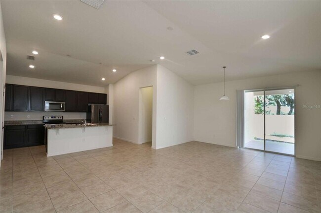 Foto del edificio - 7608 Sunshine Bridge Ave