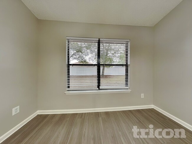 Building Photo - 5357 Whitecastle Ct