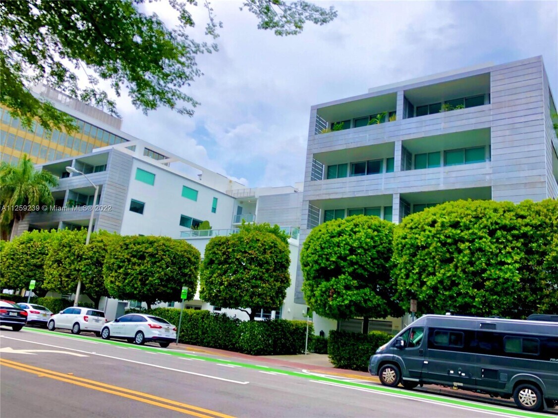 1700 Meridian Ave Unit 303, Miami Beach, FL 33139 Condo for Rent in