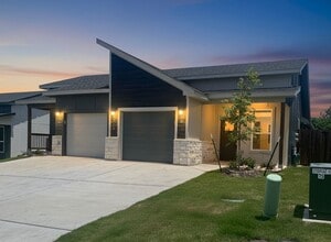 Building Photo - 2314 Ocean Ave