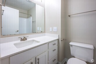 2BR, 2.5BA - 1,282SF - Second Bathroom - Mesa Del Oso