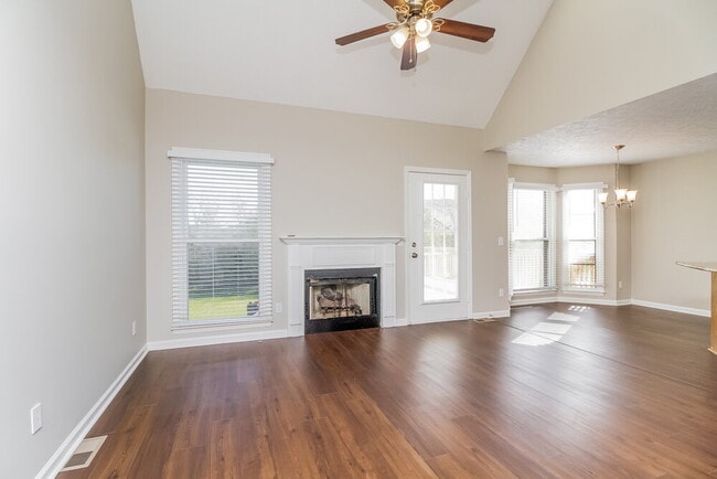 Foto del edificio - 412 Shadowood Dr