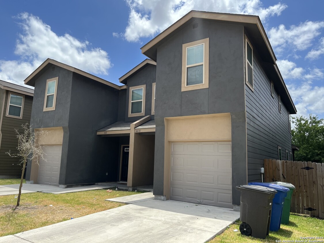 Foto principal - 6618 Mia Way