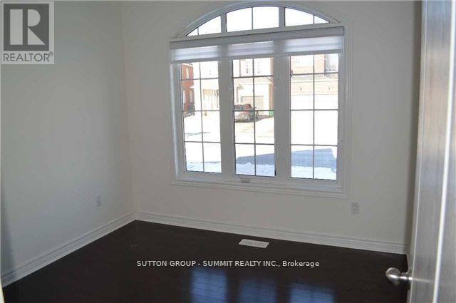 Building Photo - 36 Denali Cres