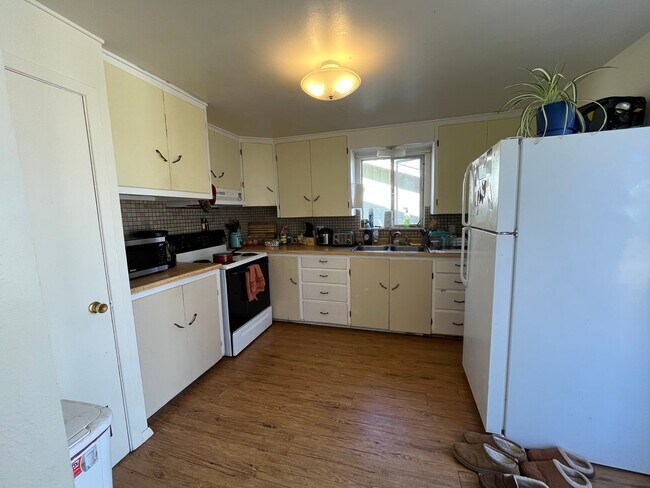 Building Photo - Wonderful Home in Central Fort Collins