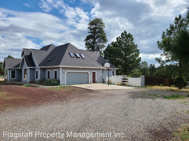 Foto del edificio - 4 br, 2.5 bath House - 11595 Glodia Dr