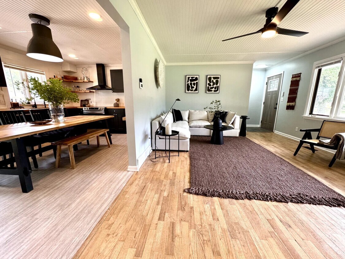 Foto principal - 289 Yellow Creek Dr