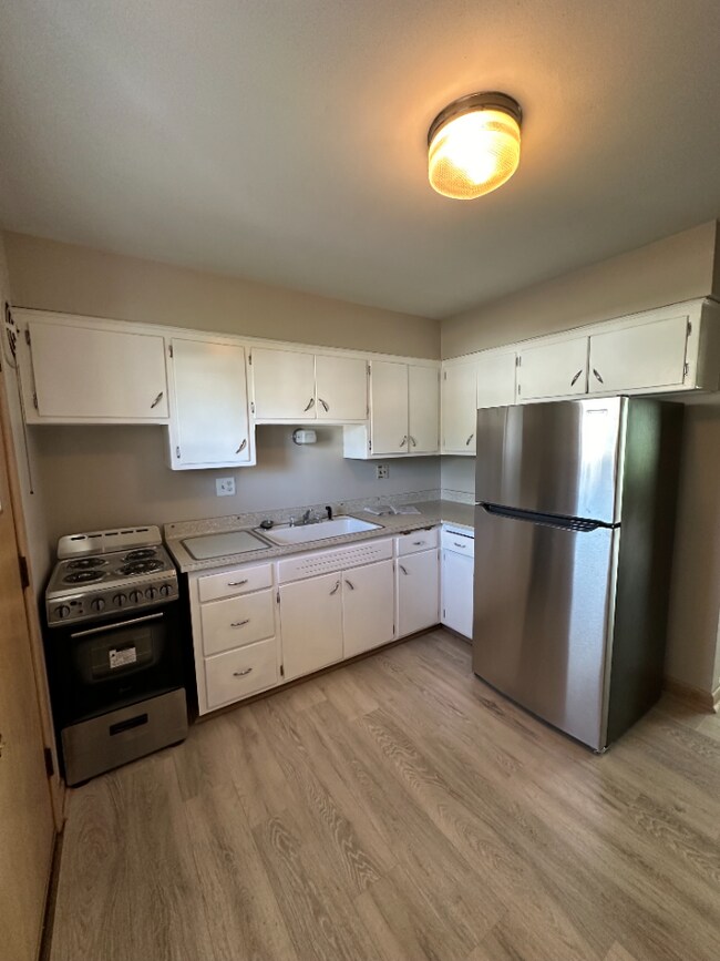 Foto del edificio - Cozy West Allis 1 Bedroom Apartment