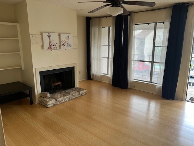 Foto principal - 6910 Hart Ln